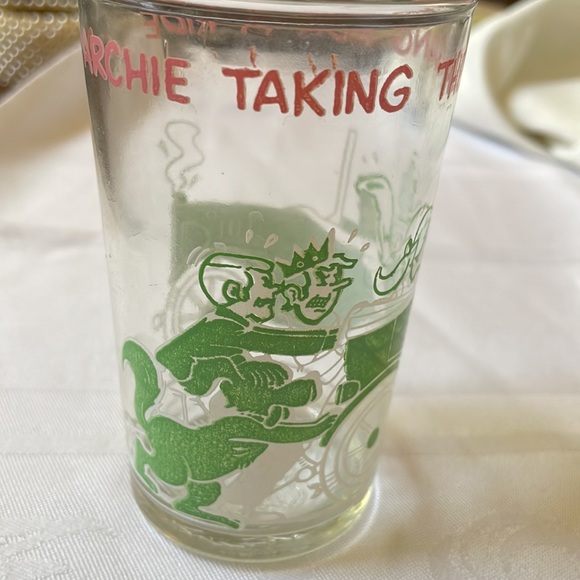 VTG 1971 Archie Comic Gang for a ride Juice Glass - Picture 3 of 8
